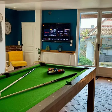 Holiday home La Maison Bleue - Calme, Jardin, Billard Cottenchy