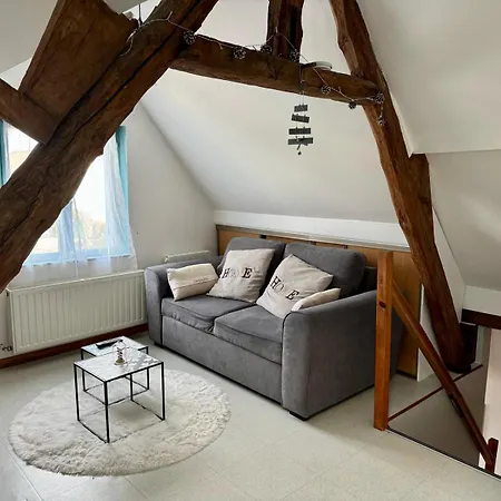 La Maison Bleue - Calme, Jardin, Billard Cottenchy