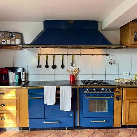 La Maison Bleue - Calme, Jardin, Billard Holiday home *
